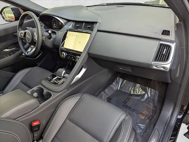 Certified 2024 Jaguar E-PACE R-Dynamic SE AWD/4WD image 23