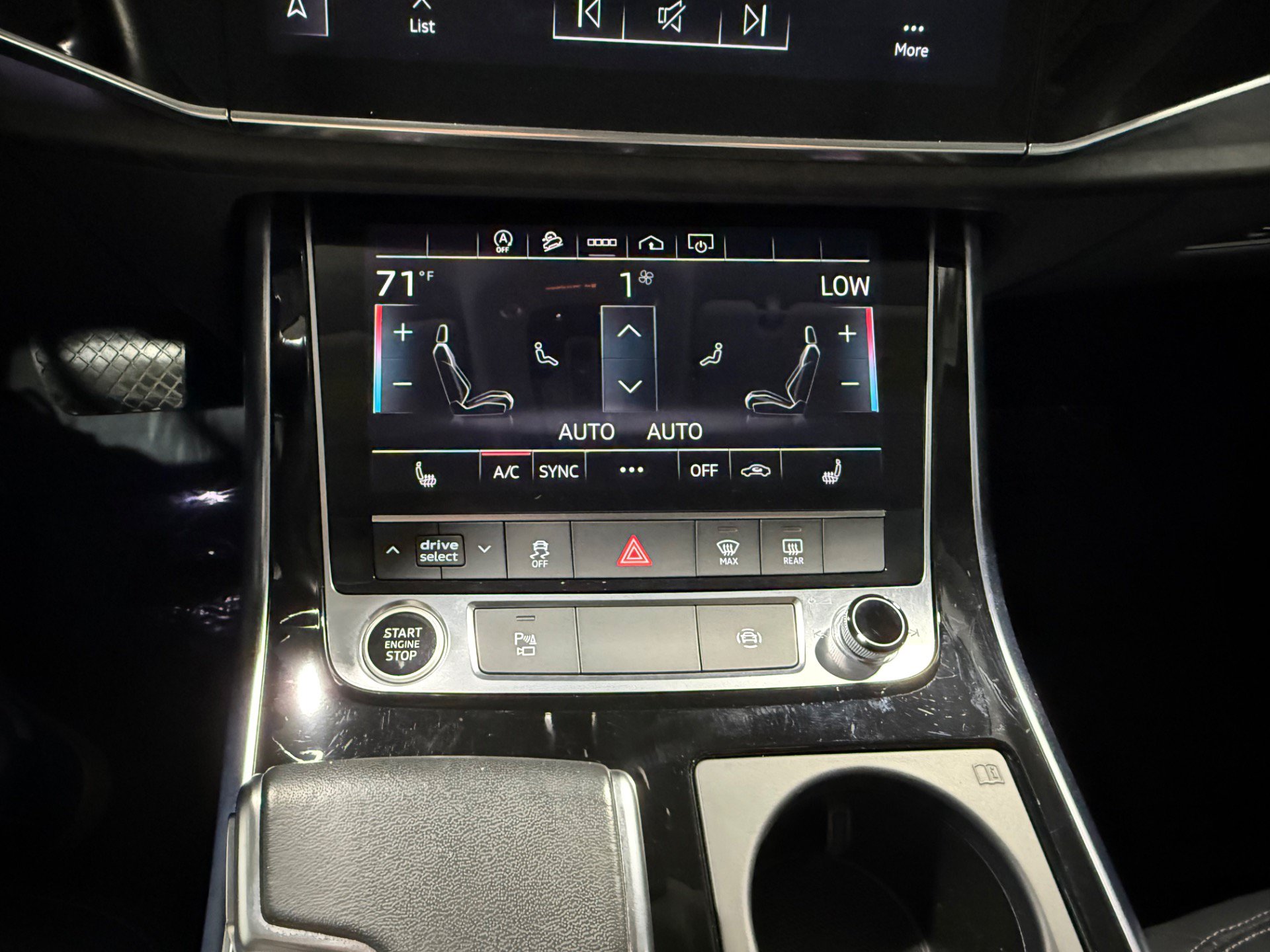 Used 2023 Audi Q8 Premium w/ Convenience Package AWD/4WD image 29