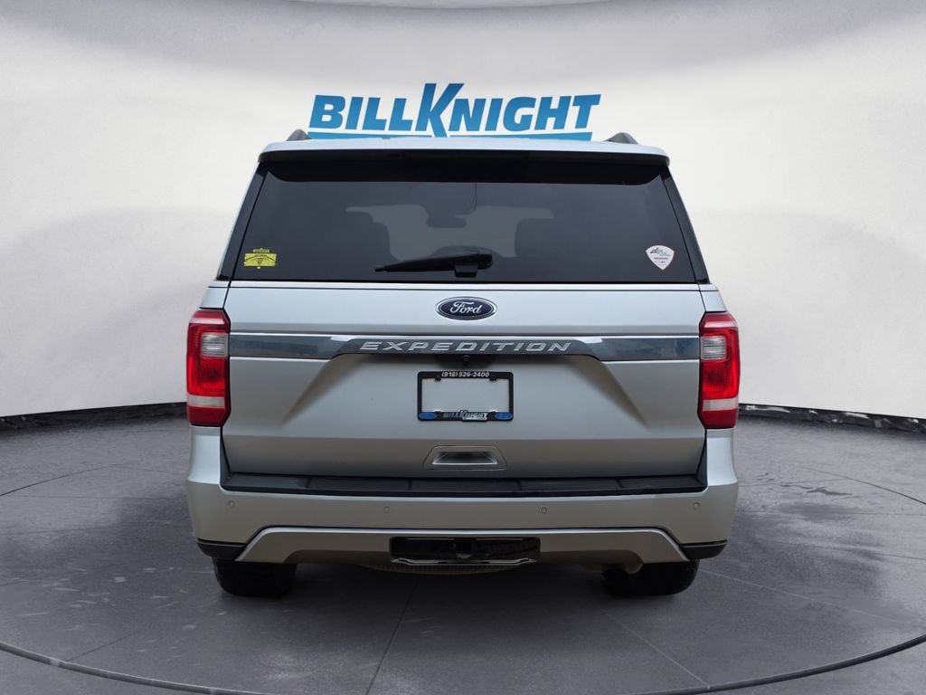 Used 2018 Ford Expedition XLT w/ Equipment Group 202A AWD/4WD image 4
