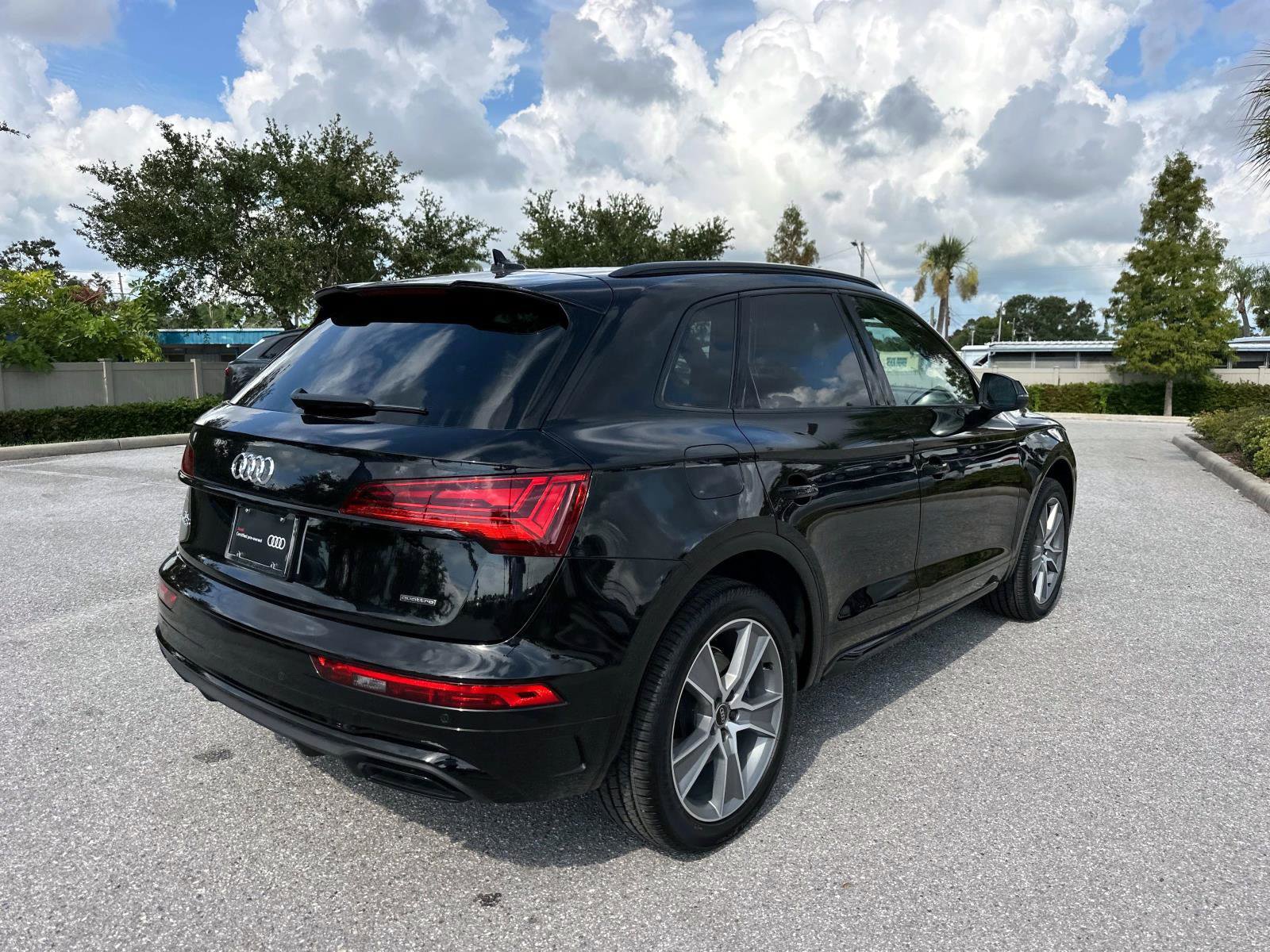 Certified 2025 Audi Q5 2.0T Premium image 4