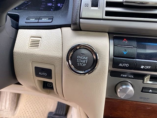 Used 2014 Lexus LS 460 AWD image 35