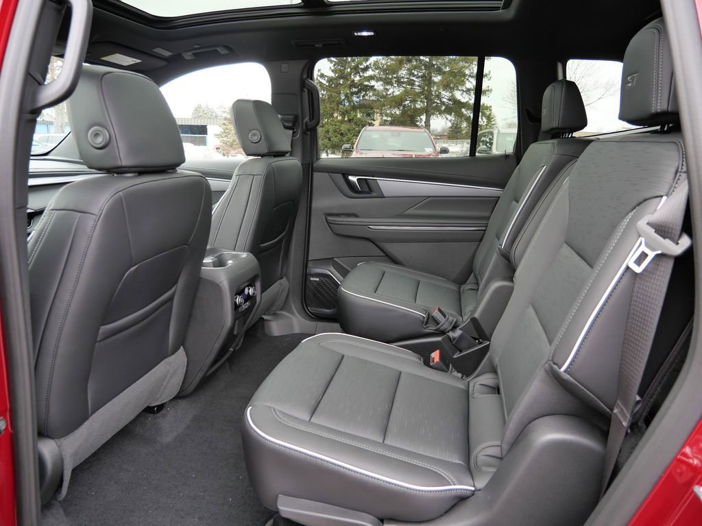 New 2026 Buick Enclave Sport Touring w/ Power Package image 5