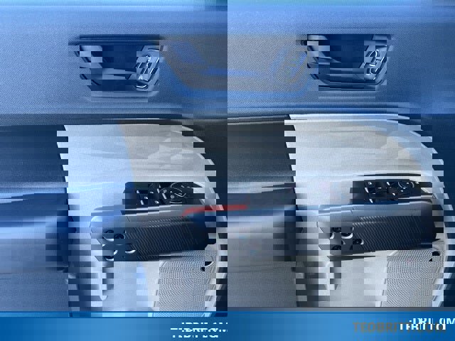 Certified 2025 Ford Maverick Lariat w/ 4K Tow Package image 44