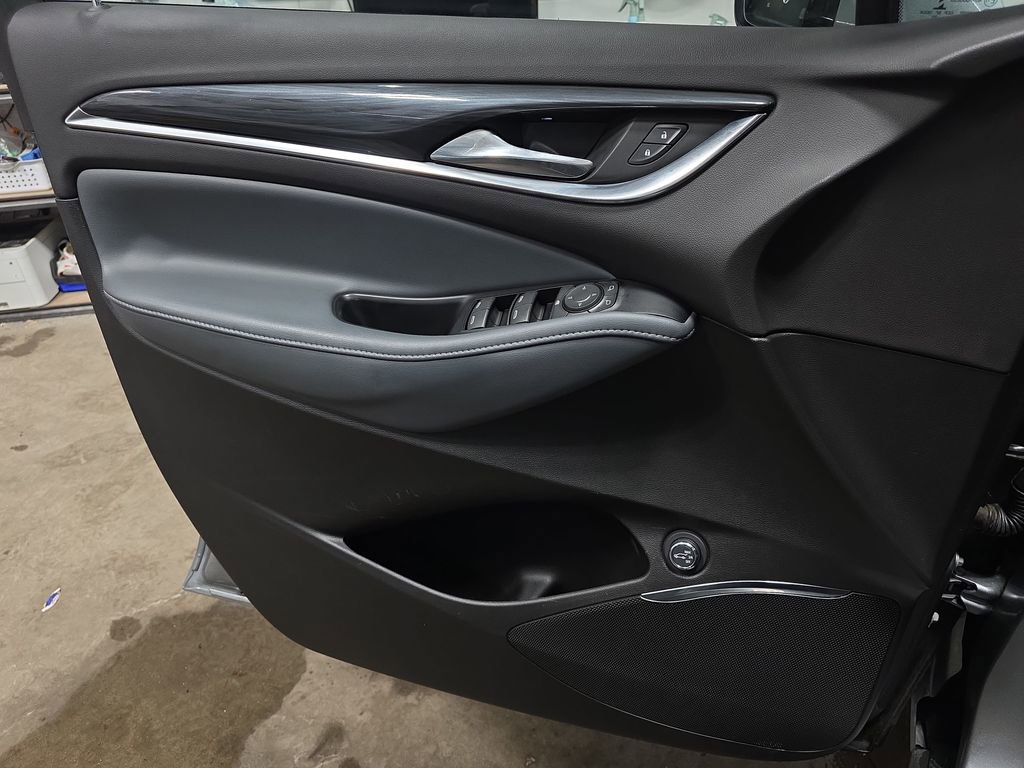 Certified 2023 Buick Enclave Essence image 28