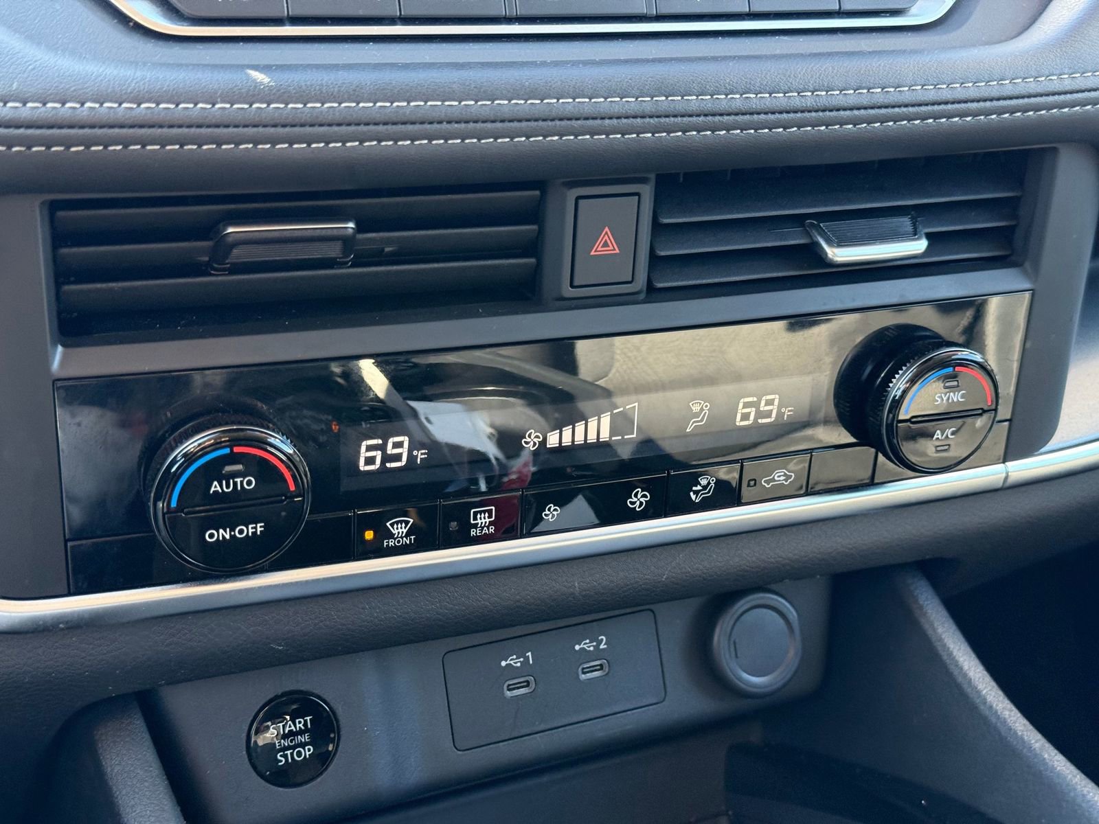 Certified 2025 Nissan Rogue SV image 20