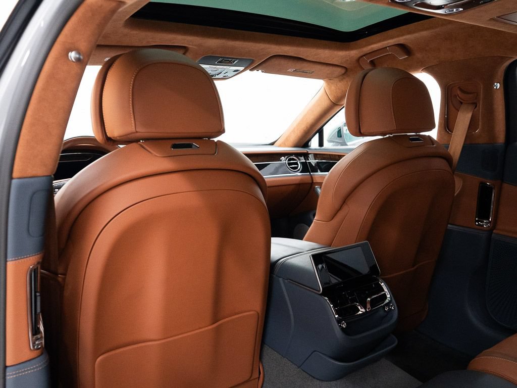 Certified 2022 Bentley Flying Spur V8 AWD/4WD image 23