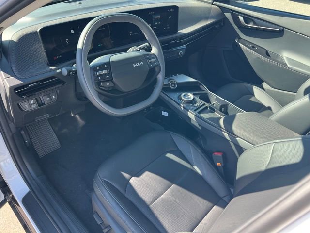 New 2025 Kia EV6 Wind RWD image 13