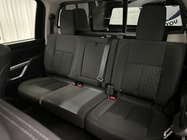 Used 2017 Nissan Titan SV AWD/4WD image 25