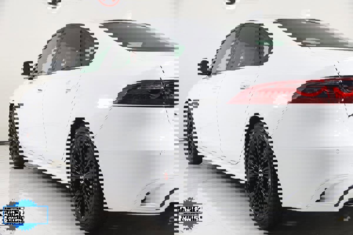 Used 2023 Jaguar XF R-Dynamic SE image 31