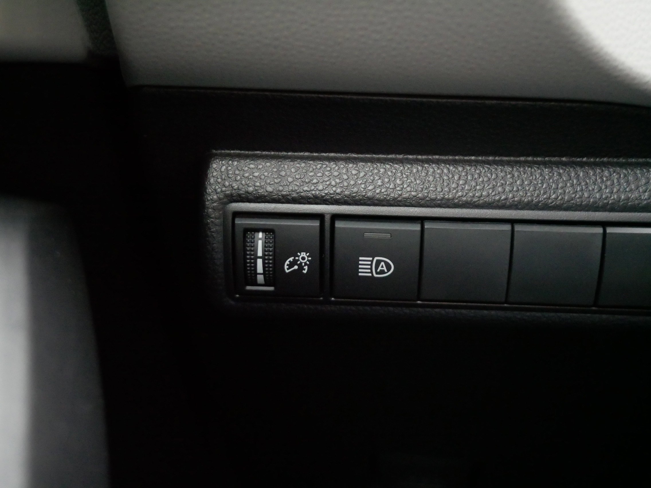 Certified 2022 Toyota Corolla LE image 27