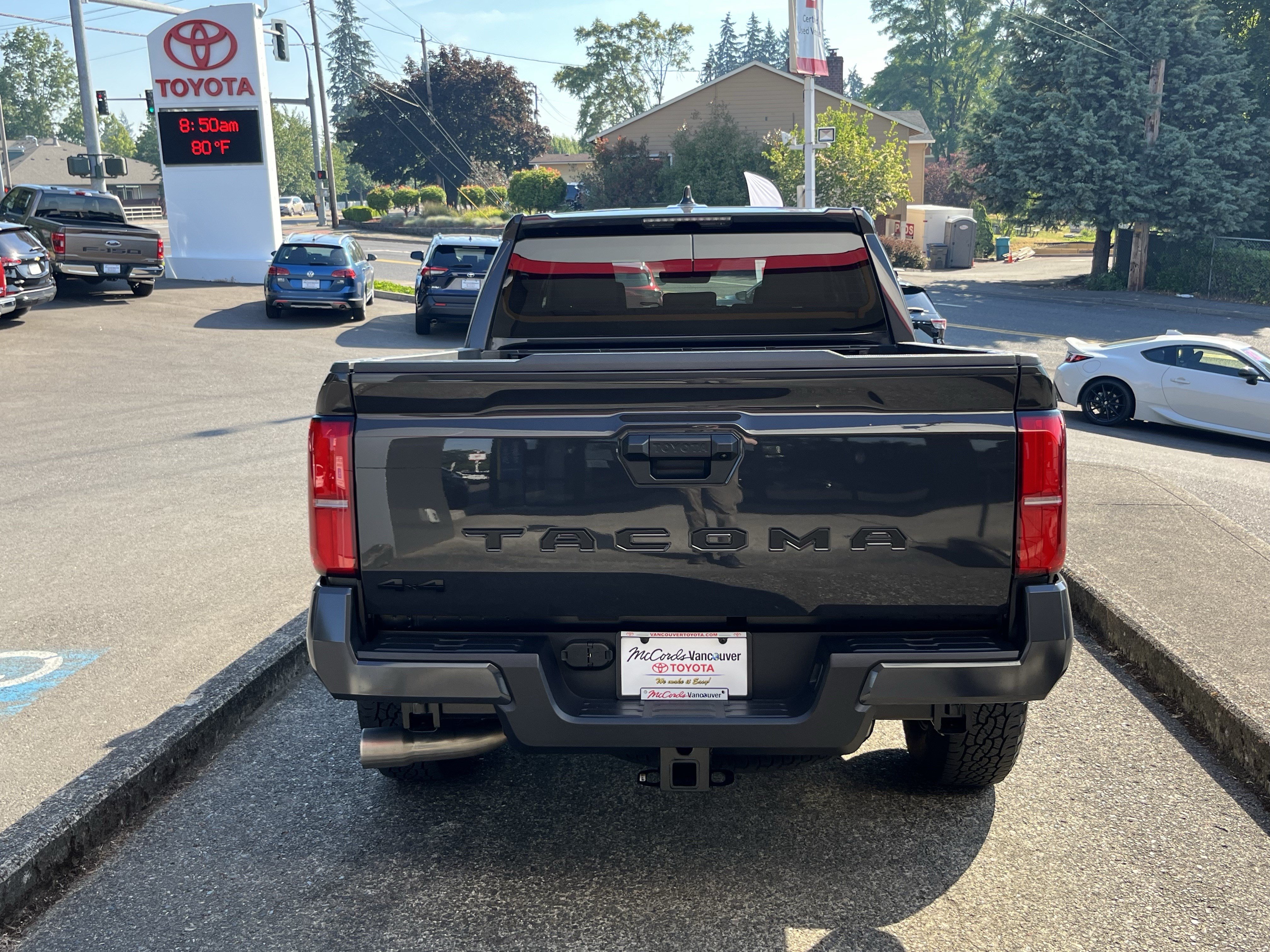 Used 2026 Toyota Tacoma TRD Off-Road AWD/4WD image 5