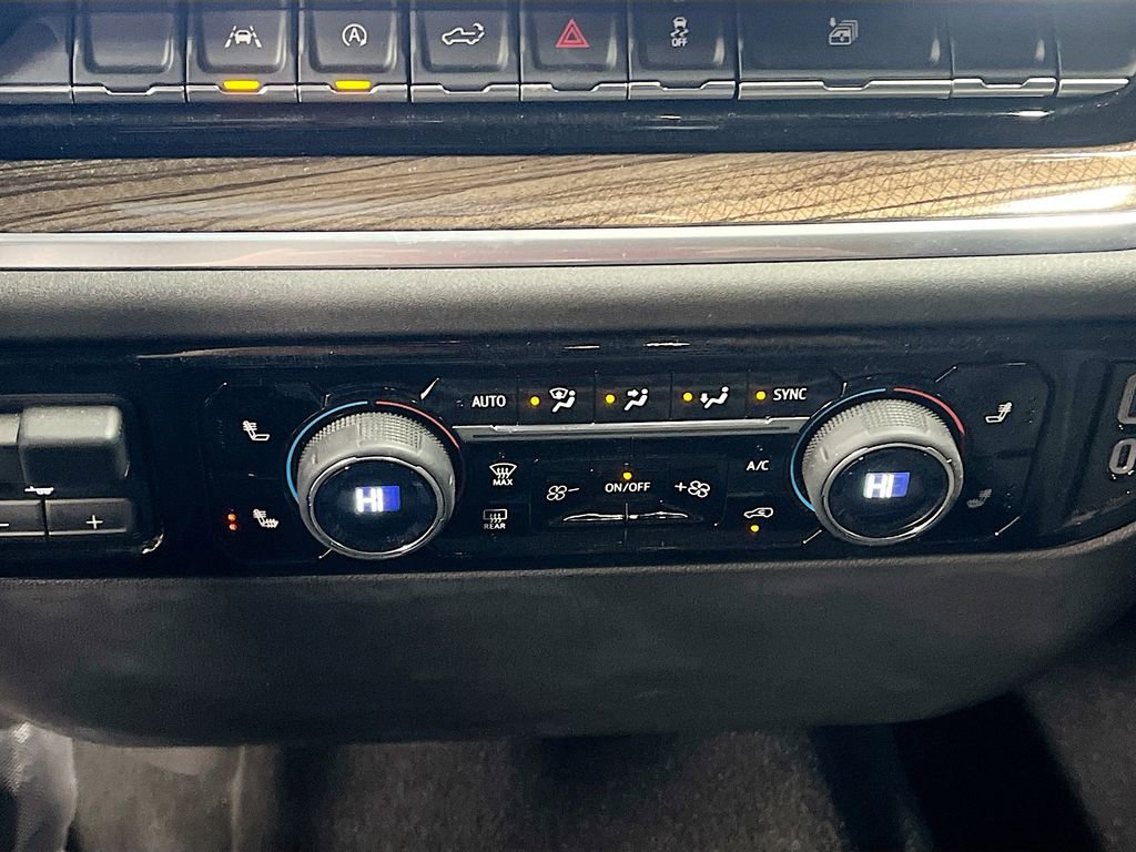 Used 2025 Chevrolet Silverado 1500 LT image 16