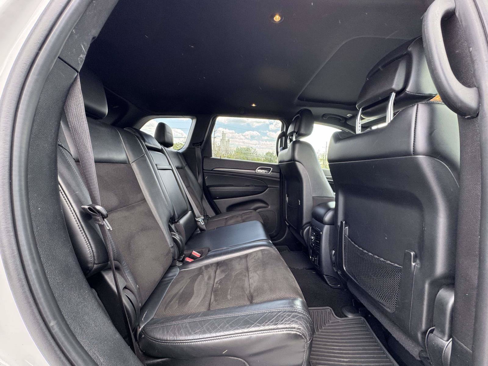 Used 2020 Jeep Grand Cherokee Altitude AWD/4WD image 18