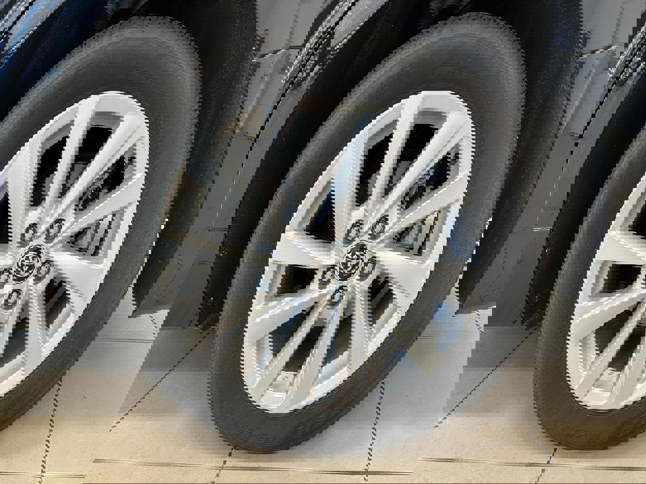 Used 2023 Toyota Camry LE image 8