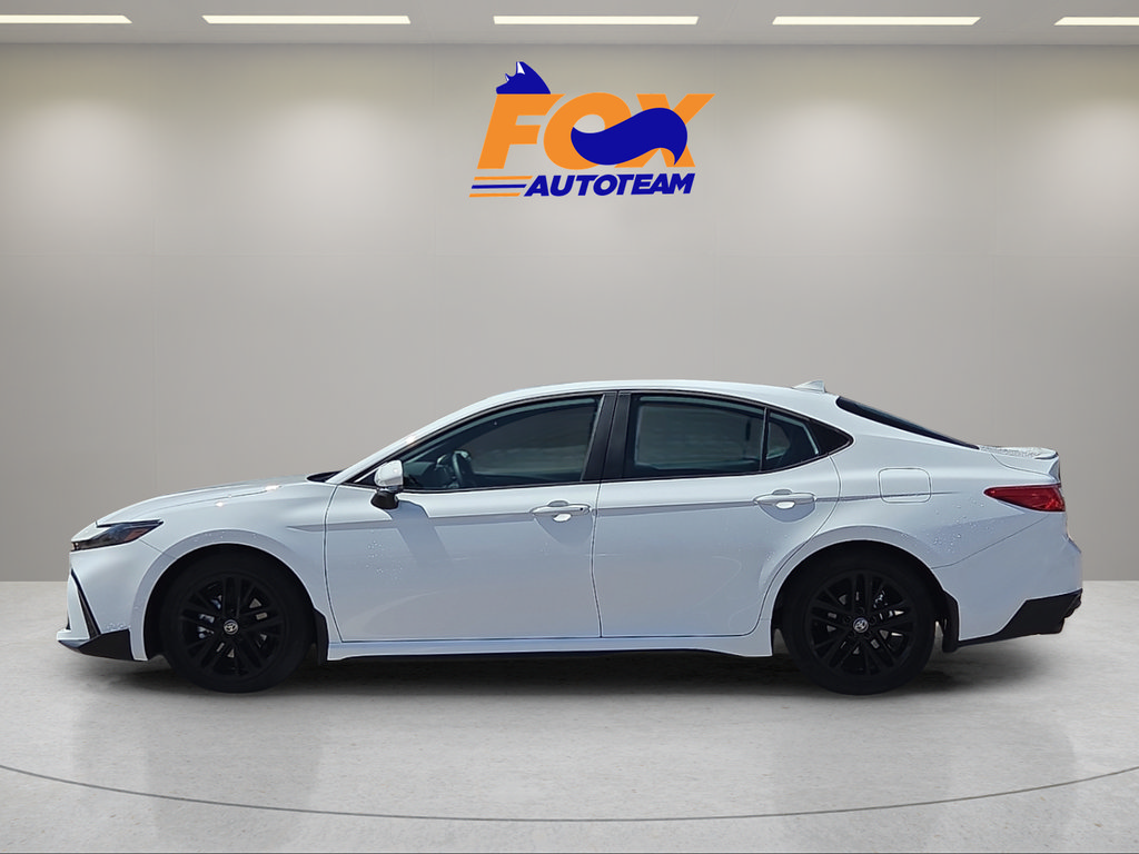 New 2026 Toyota Camry SE w/ Convenience Package FWD image 2