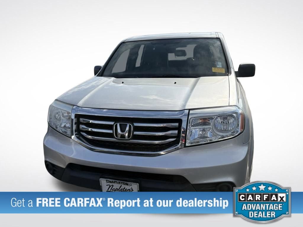 Used 2015 Honda Pilot LX image 2