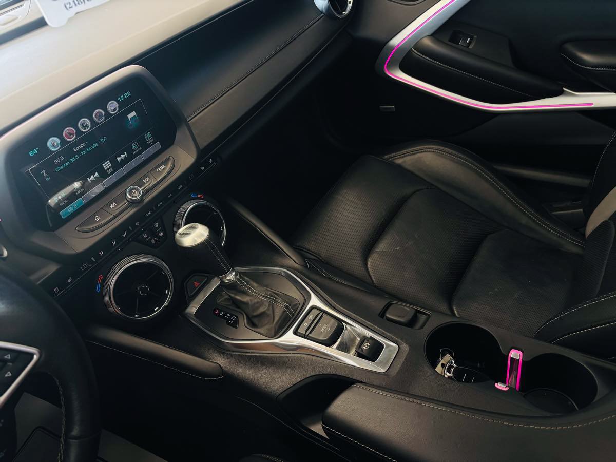 Used 2017 Chevrolet Camaro SS RWD image 58