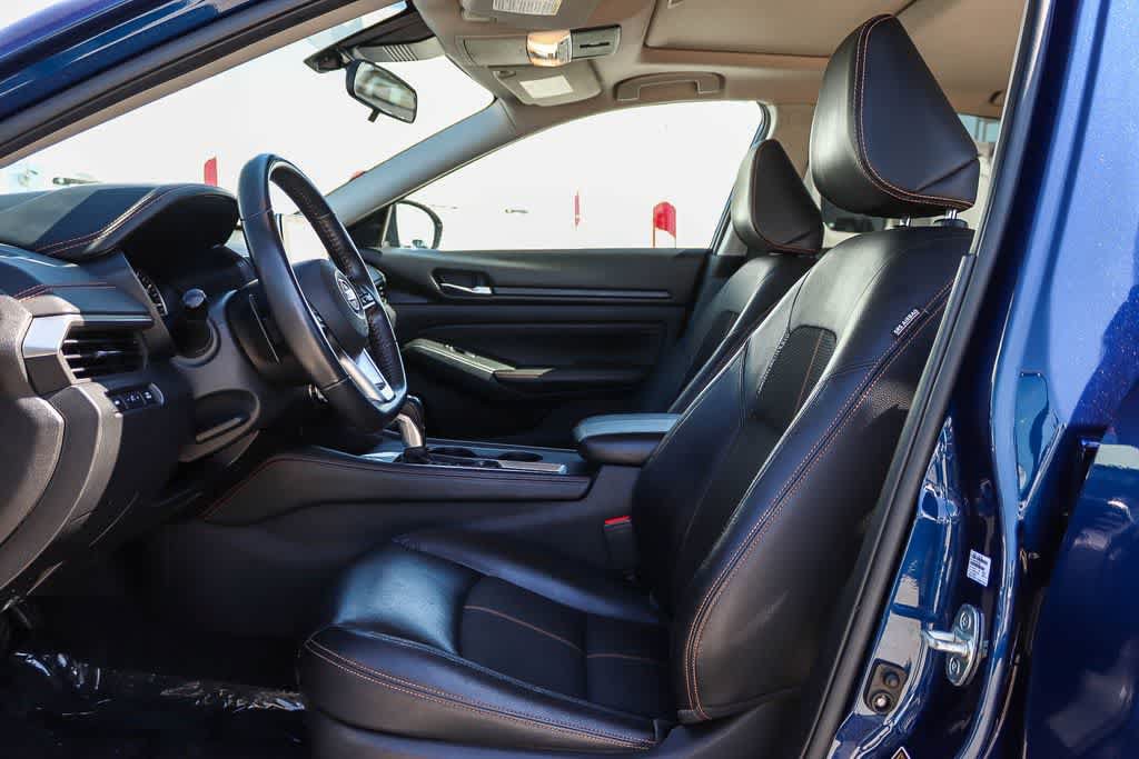 Used 2020 Nissan Altima 2.5 SR w/ Premium Package FWD image 17