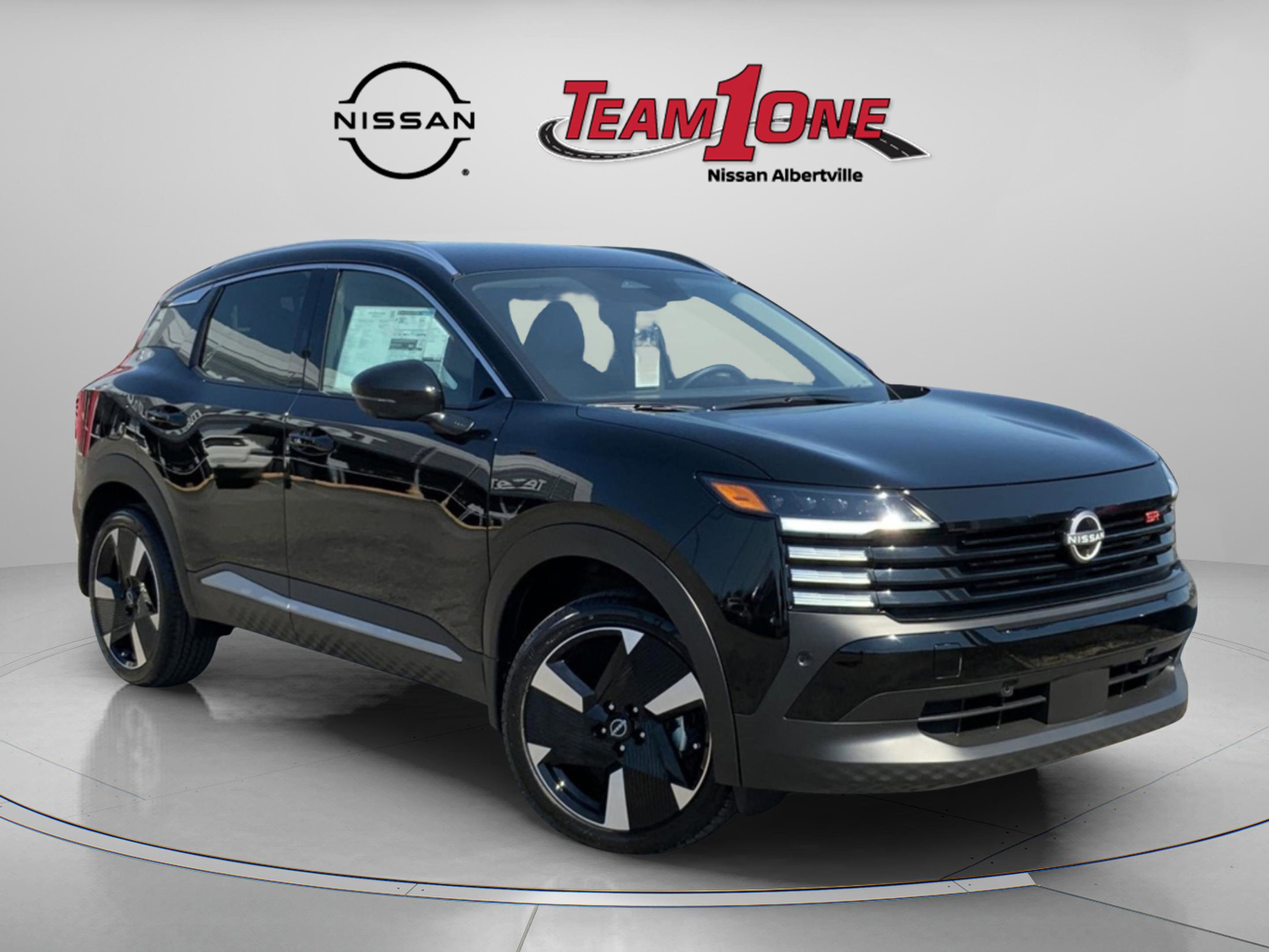 New 2025 Nissan Kicks SR