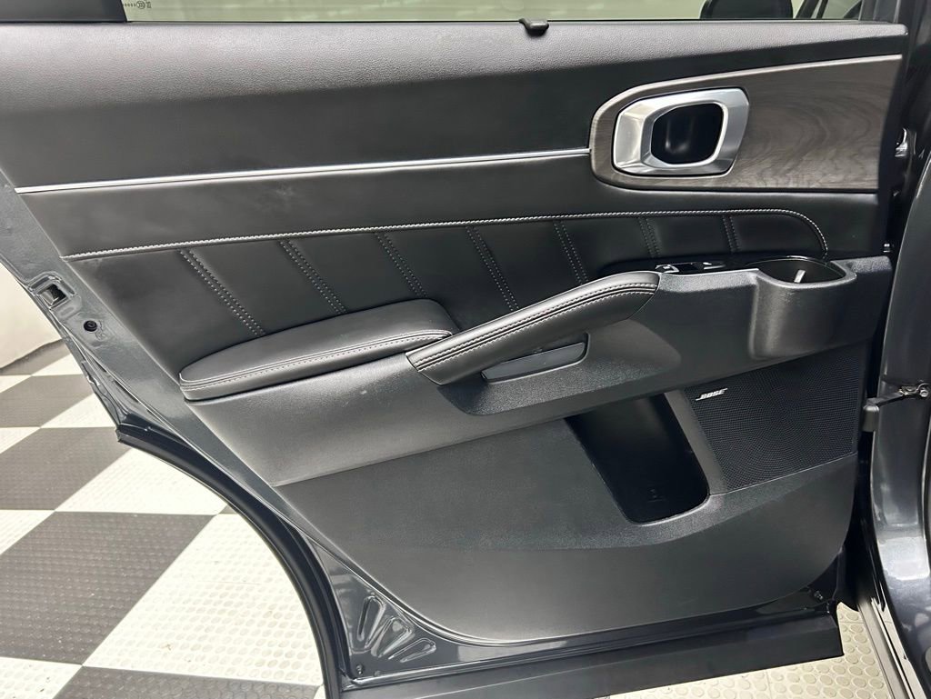 Used 2024 Kia Sorento SX Prestige image 13