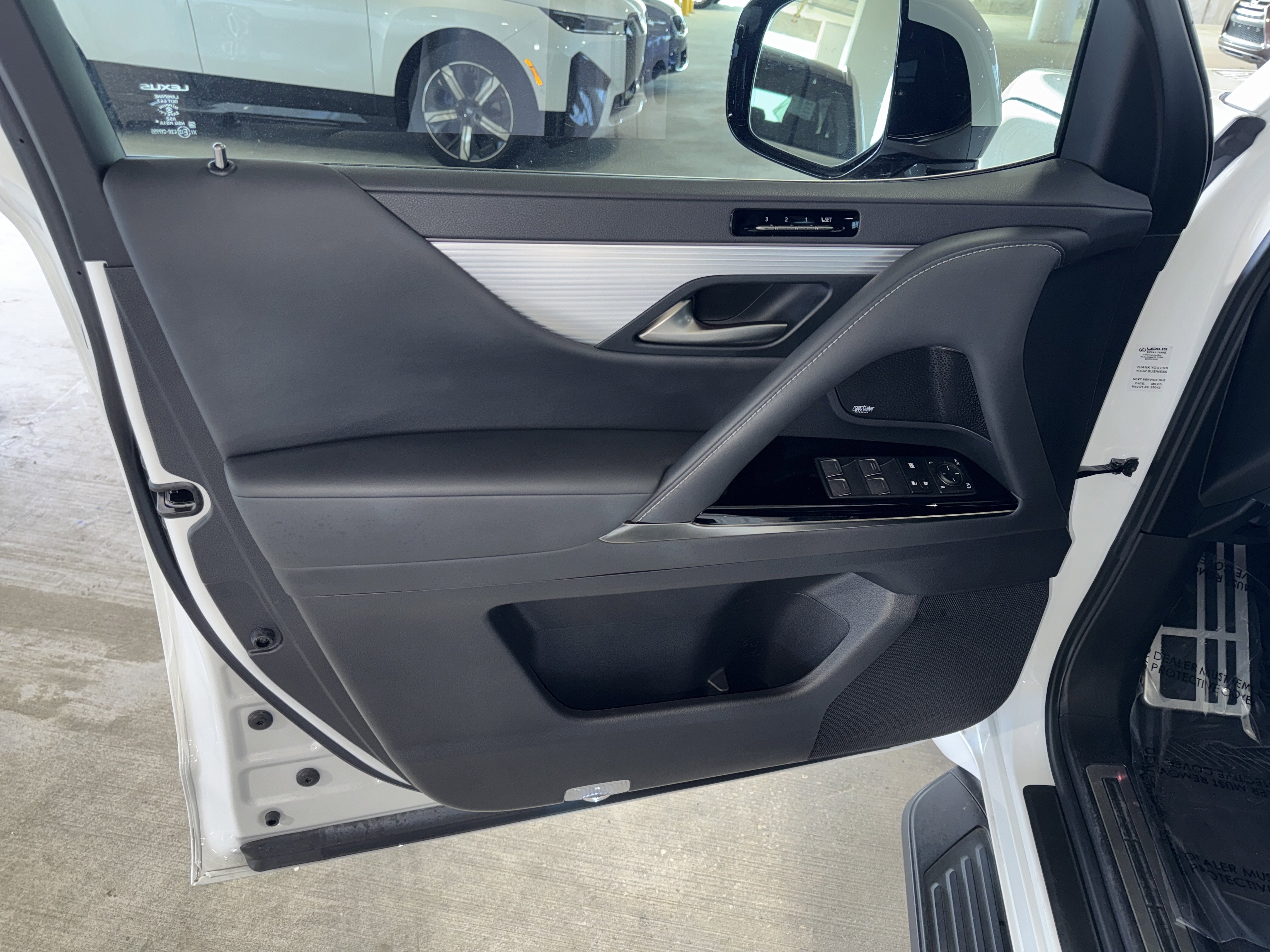 Used 2024 Lexus LX 600 F Sport image 18