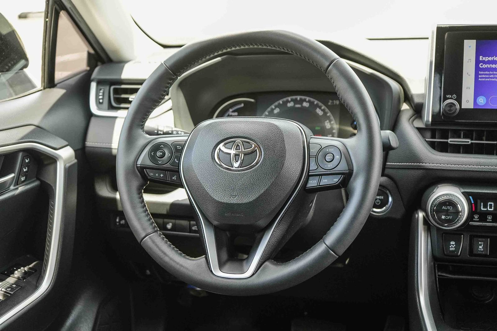 Certified 2023 Toyota RAV4 XLE Premium AWD/4WD image 20