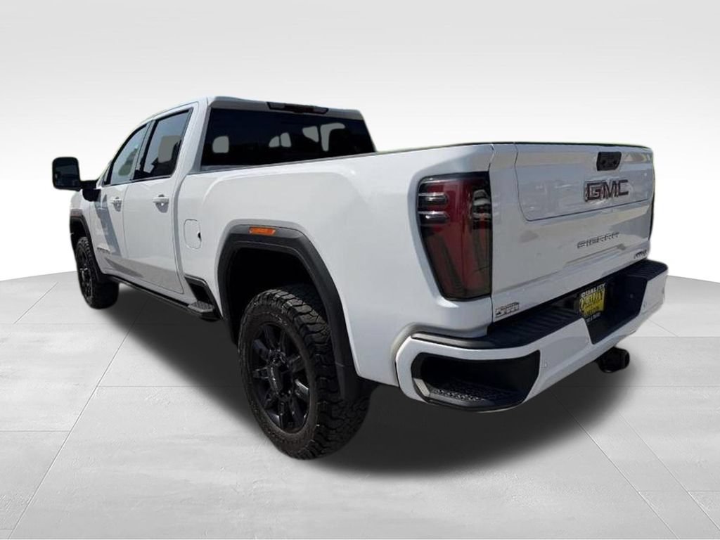 Used 2024 GMC Sierra 2500 AT4 w/ Technology Package AWD/4WD image 3