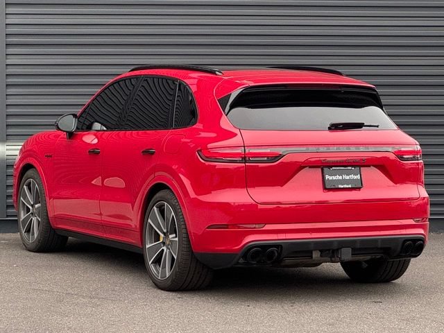 Used 2023 Porsche Cayenne Turbo S AWD/4WD image 3