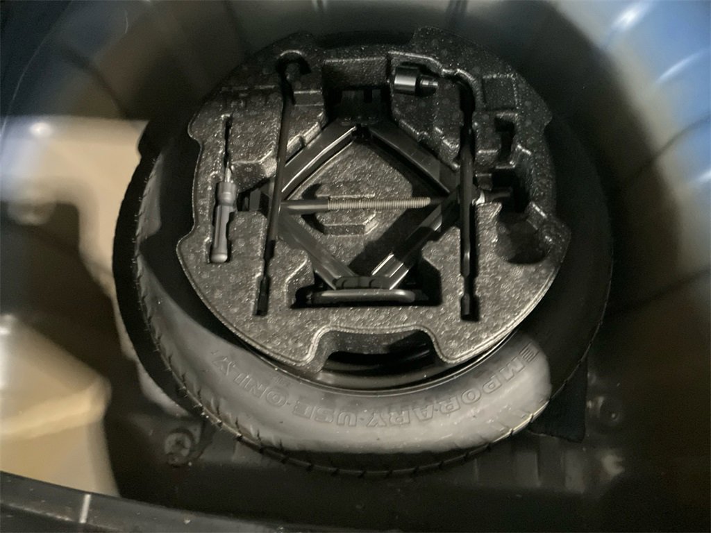 Used 2017 Hyundai Elantra SE image 26