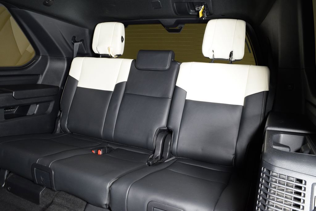 Used 2023 Toyota Sequoia Capstone AWD/4WD image 29