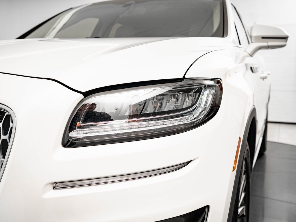 Used 2019 Lincoln Nautilus Select image 14