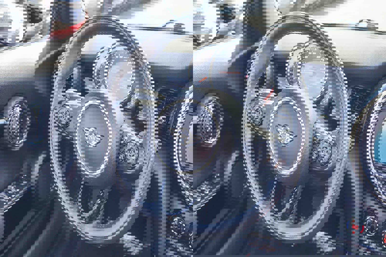 Used 2021 MINI Cooper Cooper image 20