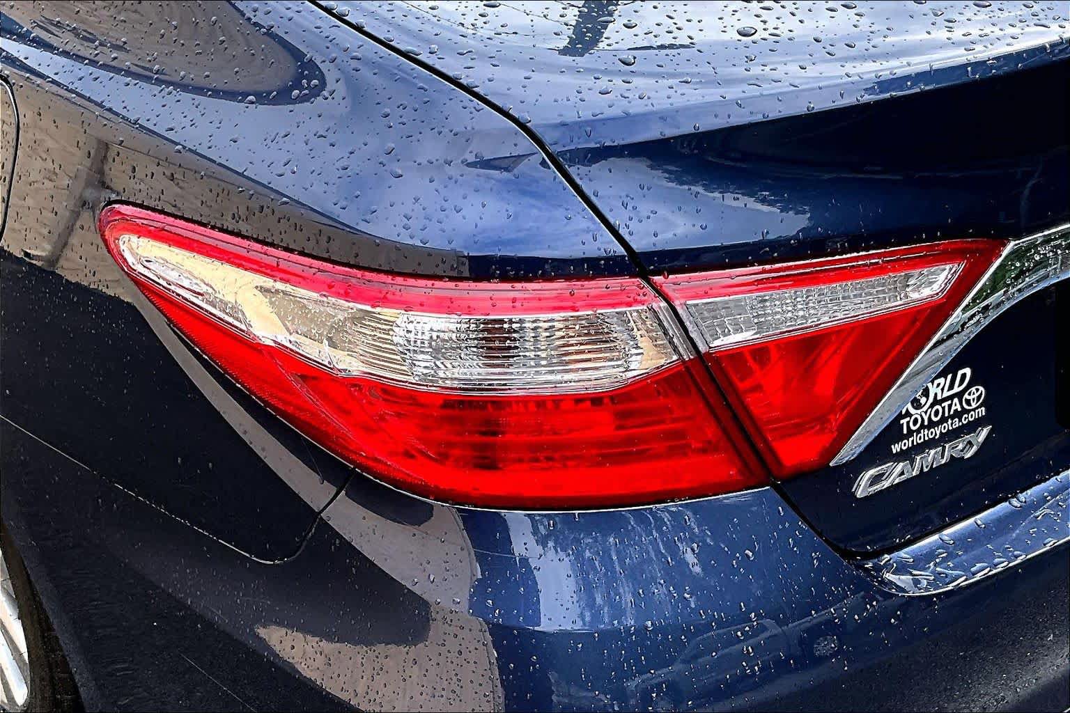 Used 2017 Toyota Camry XLE FWD image 29