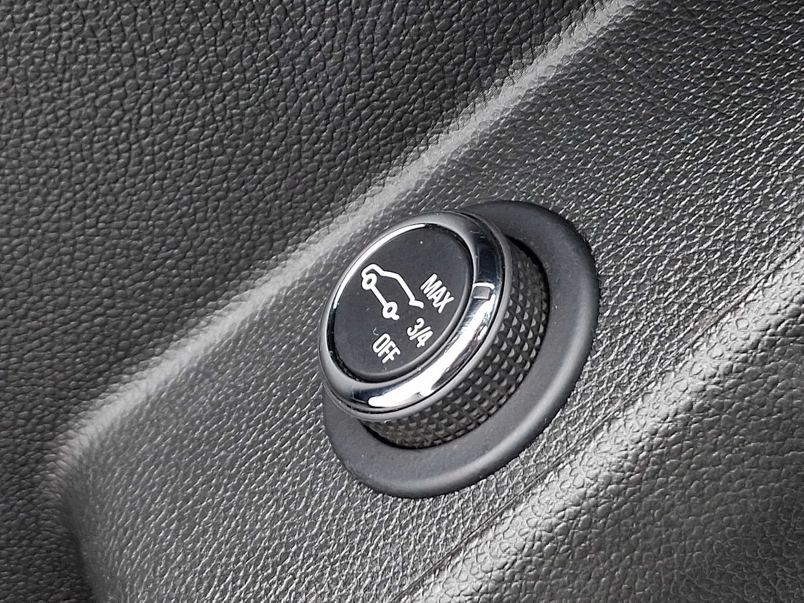 Used 2023 Chevrolet Traverse LT AWD/4WD image 27