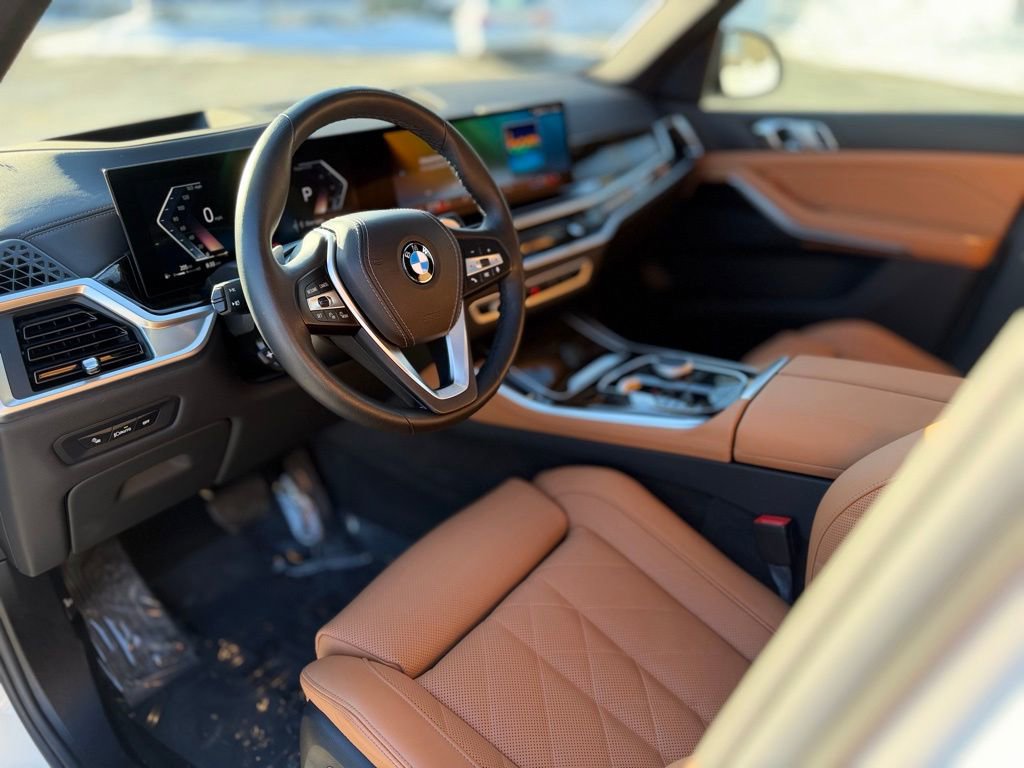 Certified 2025 BMW X5 xDrive40i w/ Parking Assistance Package image 14