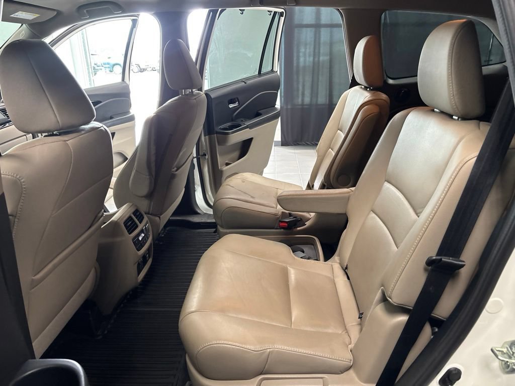Used 2019 Honda Pilot Touring image 30