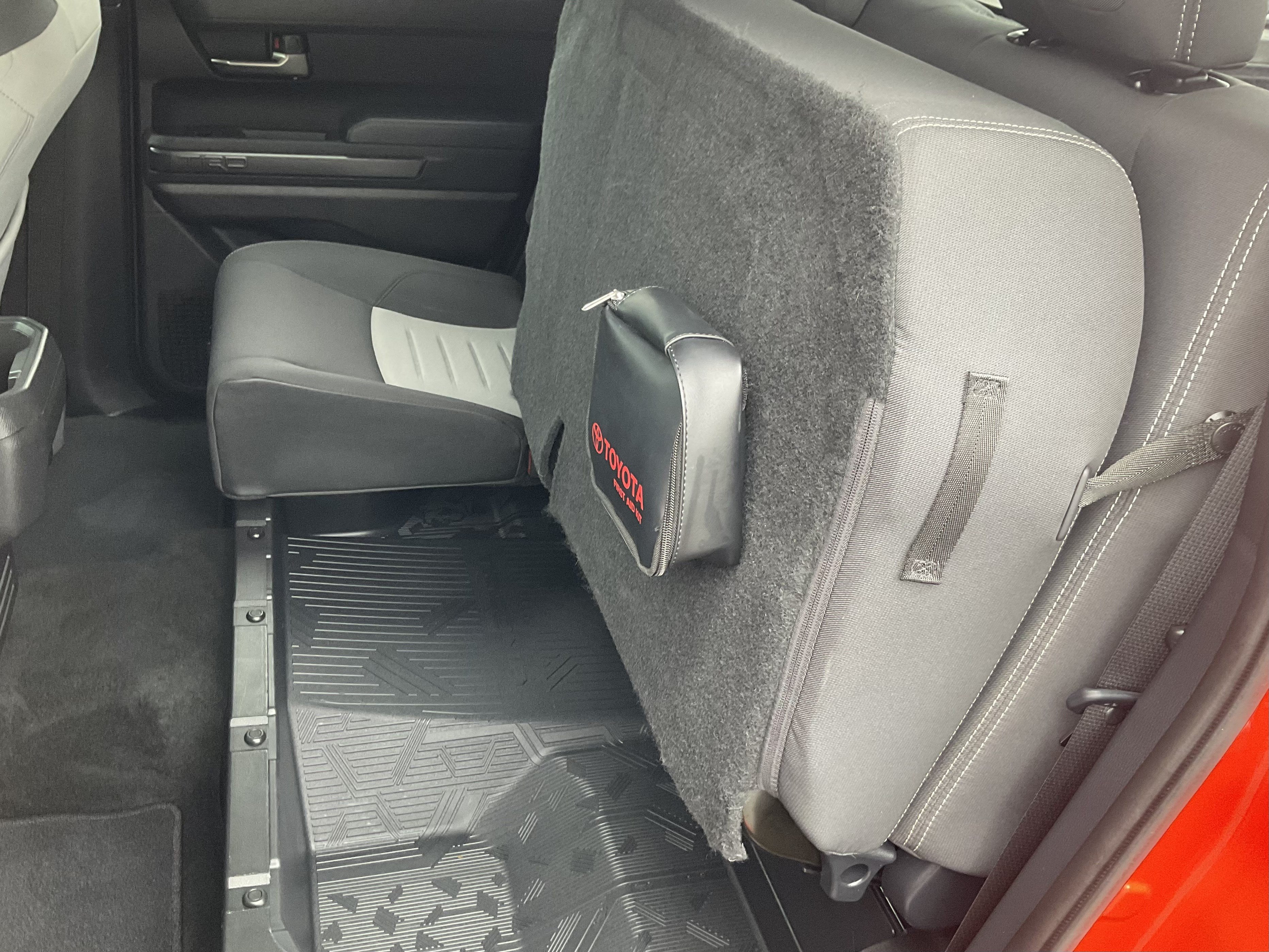 Used 2024 Toyota Tacoma TRD Off-Road AWD/4WD image 40