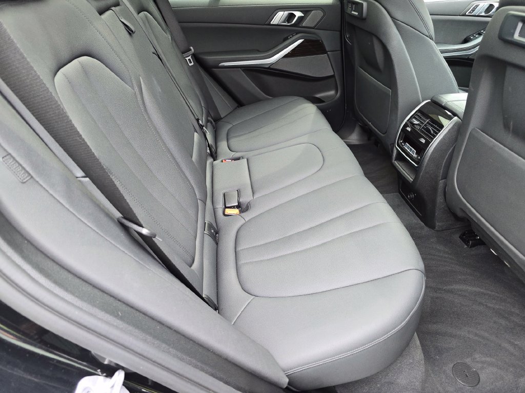 Used 2021 BMW X5 xDrive40i w/ Premium Package AWD/4WD image 15