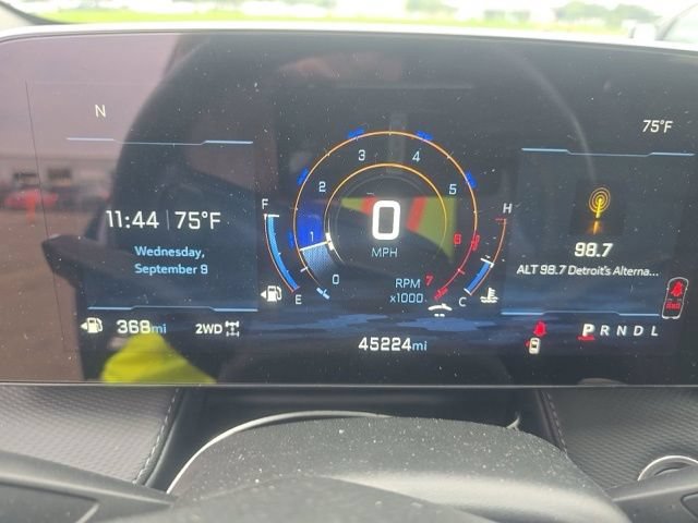 Used 2025 Chevrolet Equinox LT AWD/4WD image 13