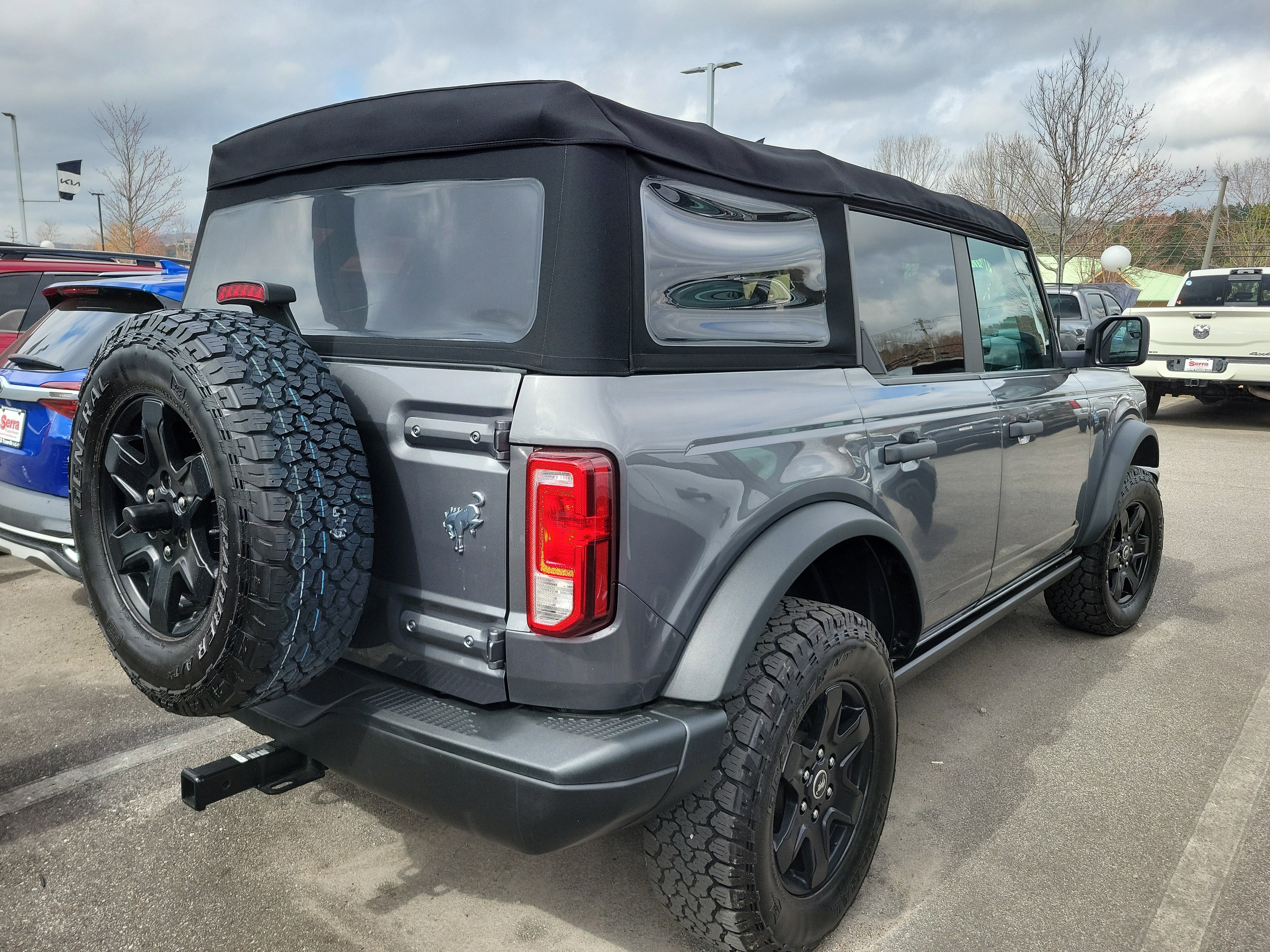 Used 2022 Ford Bronco Black Diamond image 22