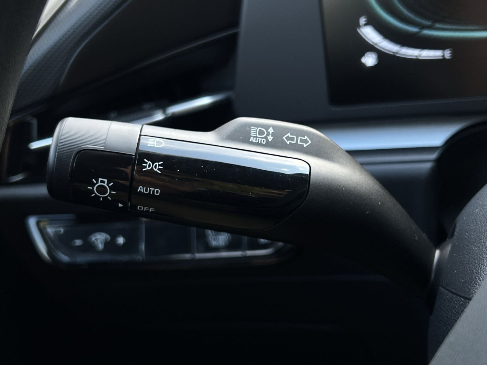 New 2026 Kia Niro LX FWD image 28