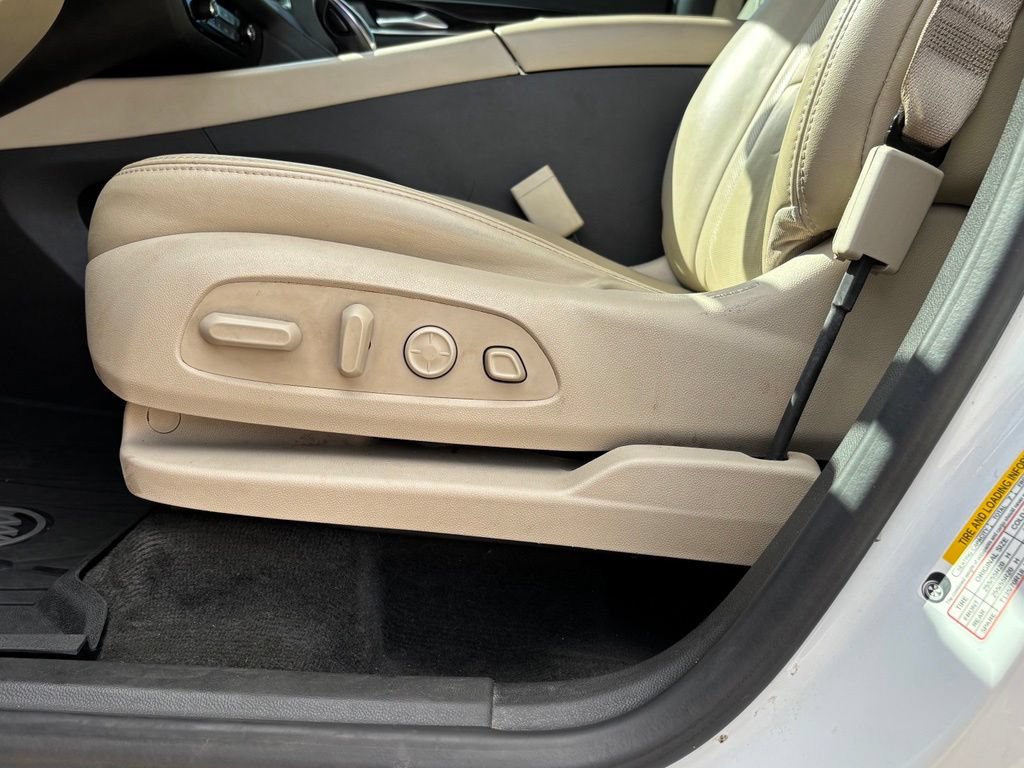 Used 2021 Buick Enclave Premium w/ Surround and Sites Package AWD/4WD image 14