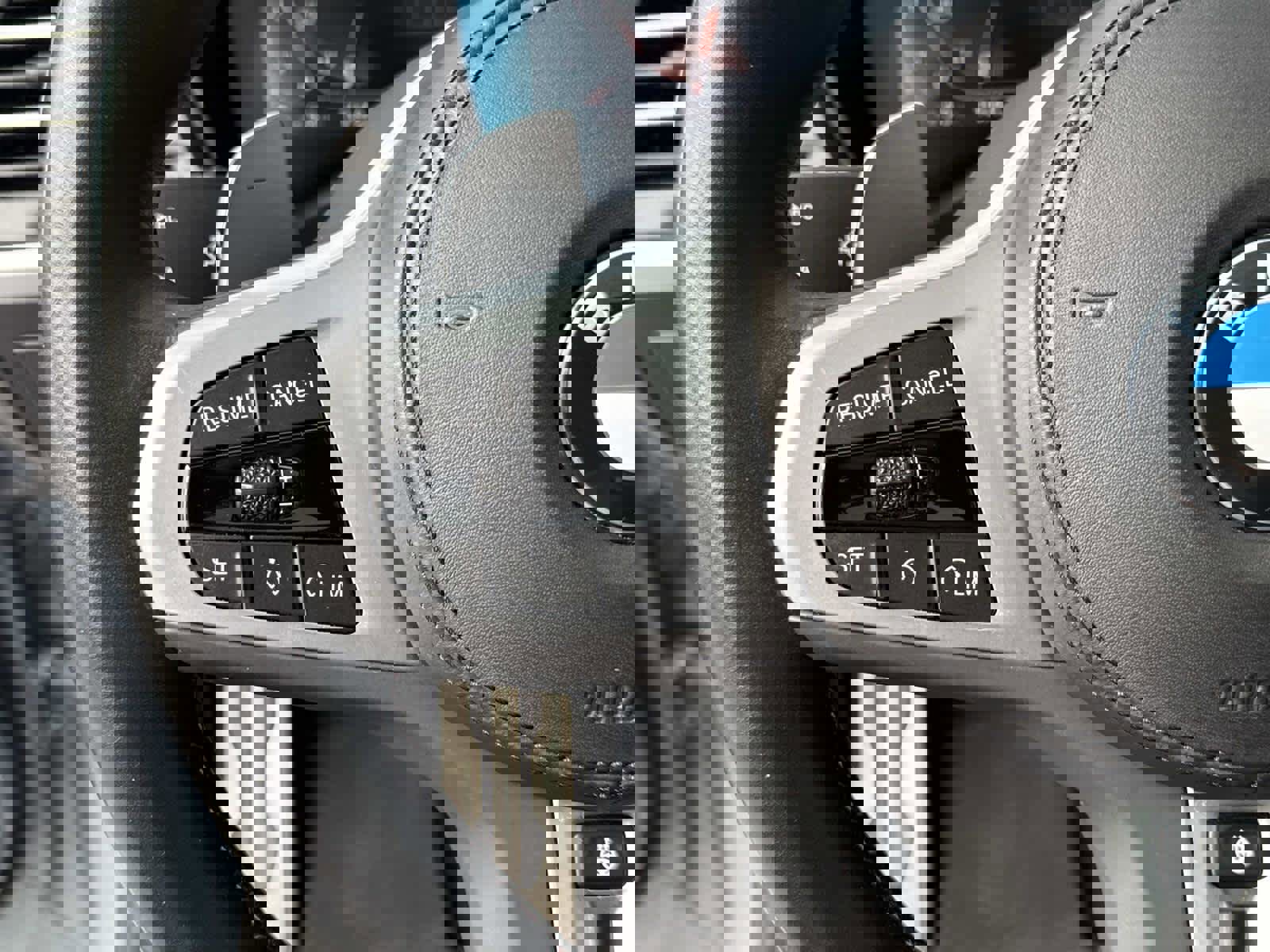 Certified 2024 BMW X4 M40i w/ Premium Package image 22