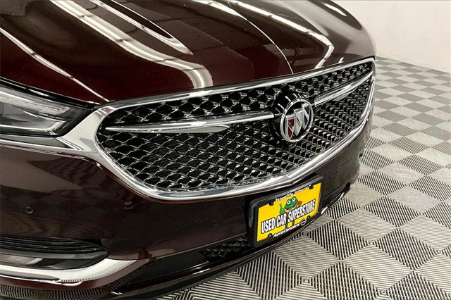 Used 2021 Buick Enclave Avenir image 31