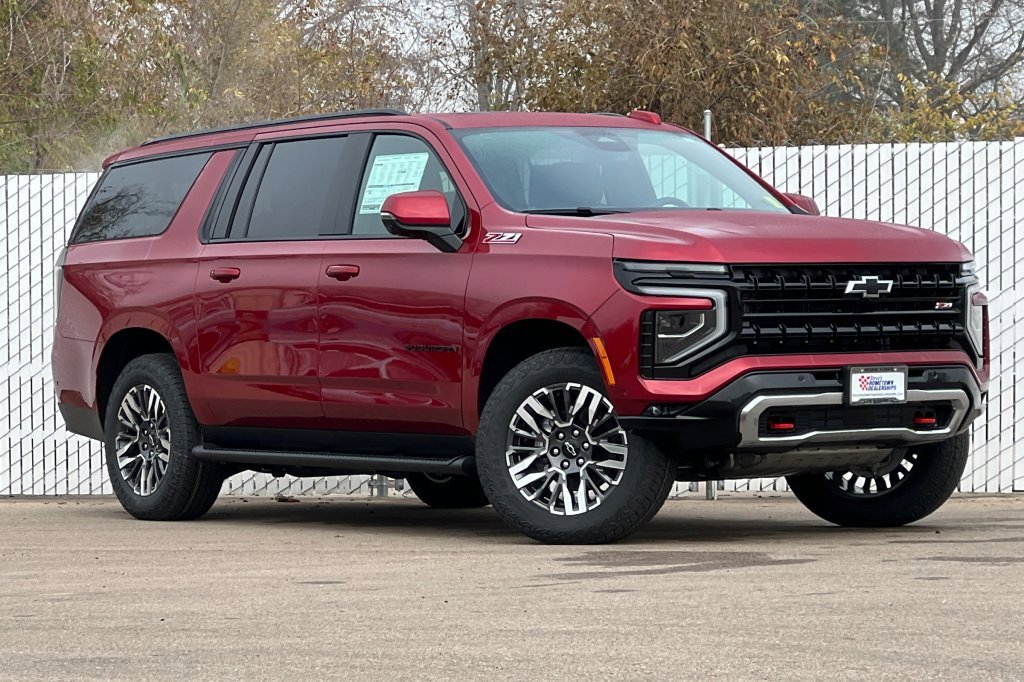 New 2026 Chevrolet Suburban Z71 image 2