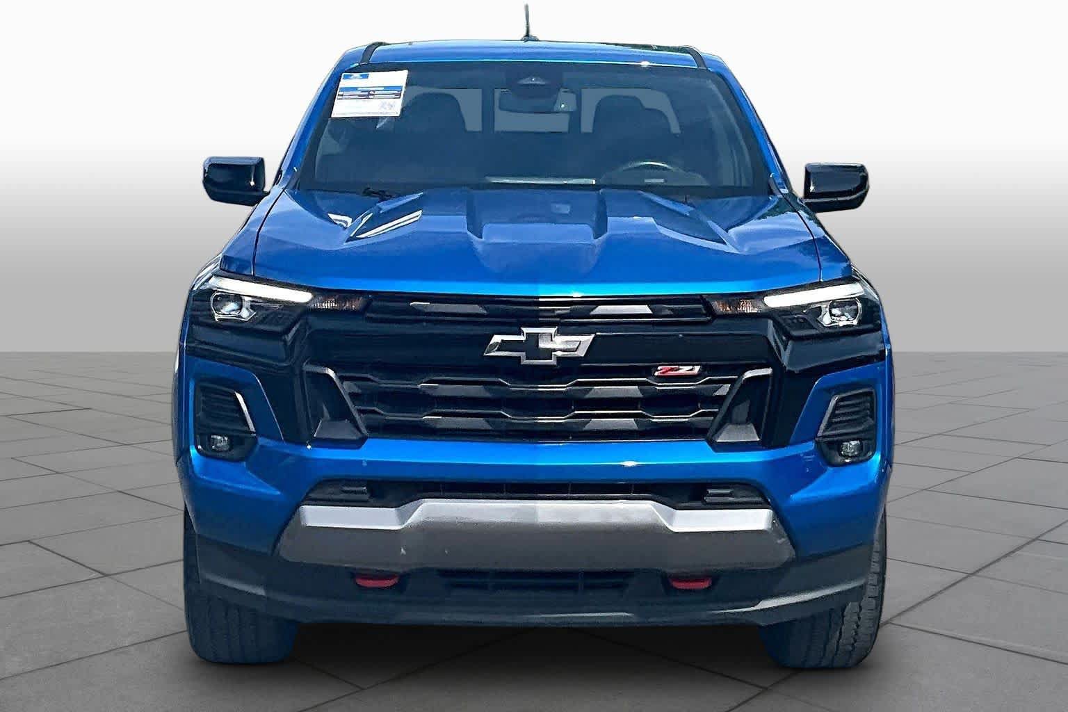 Used 2023 Chevrolet Colorado Z71 w/ Z71 Convenience Package 2 AWD/4WD image 4