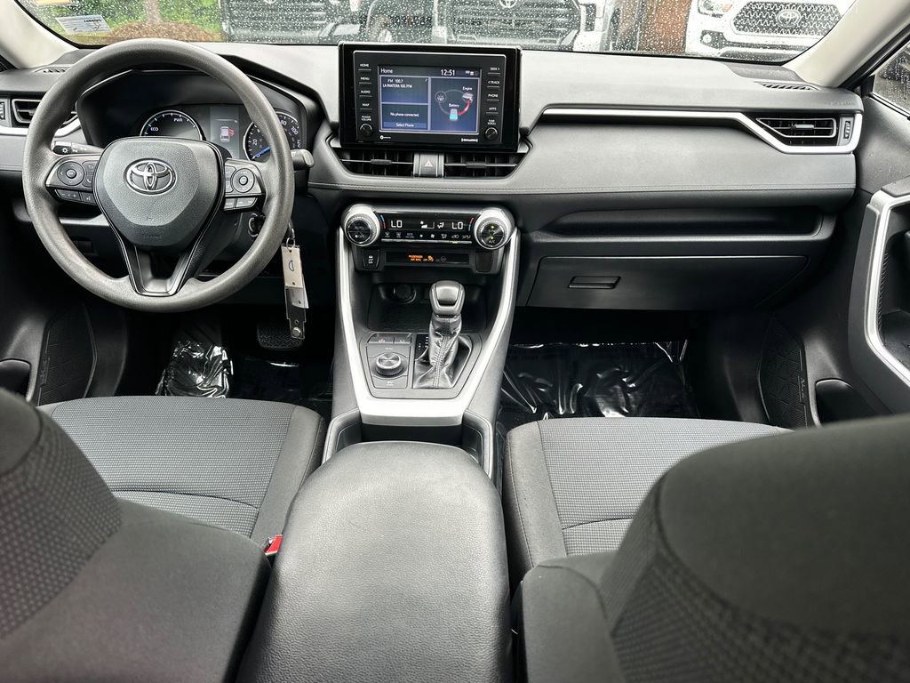 Used 2020 Toyota RAV4 LE AWD/4WD image 12