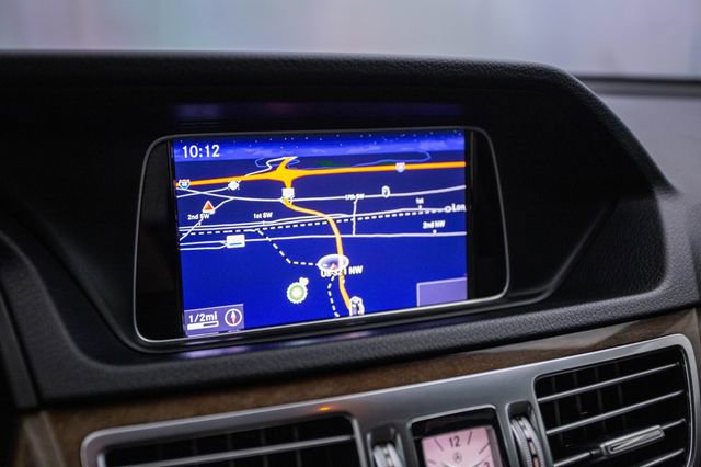 Used 2014 Mercedes-Benz E 350 Sedan image 54