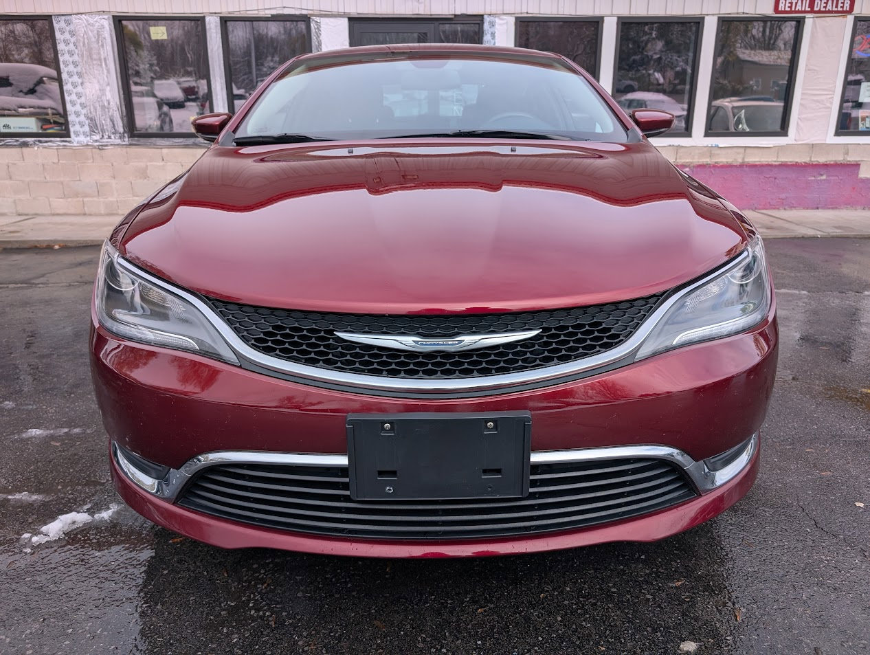 Used 2015 Chrysler 200 Limited w/ Convenience Group image 2