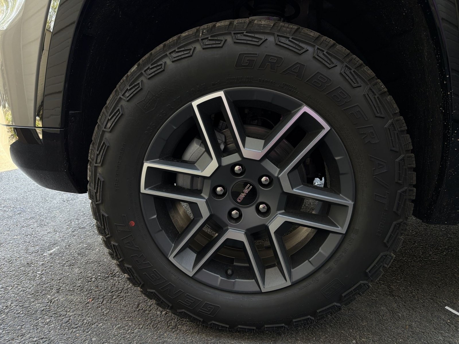 New 2026 GMC Terrain AT4 AWD/4WD image 12